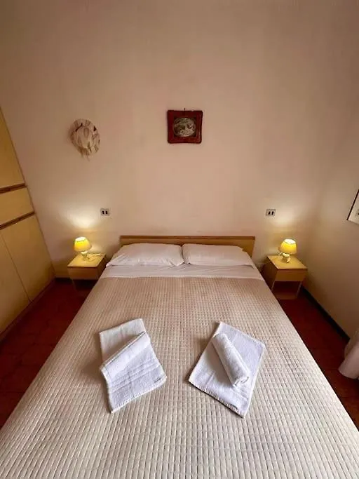 Paul Apartment- 450M Dal Mare Viareggio