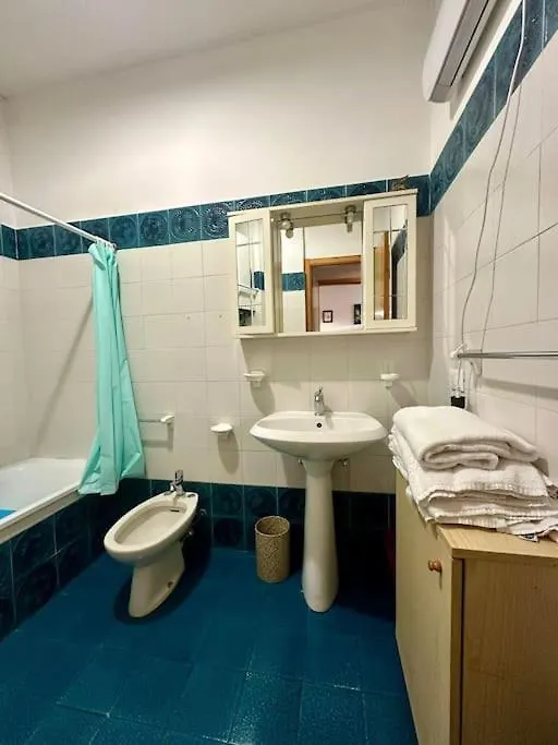 Paul Apartment- 450M Dal Mare Viareggio