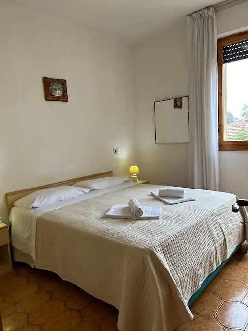 Paul Apartment- 450M Dal Mare Viareggio 0*,